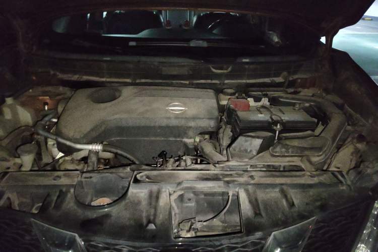 Used Nissan X-Trail 2014 2.5L CVT Leading Edition 4WD Engine Bay