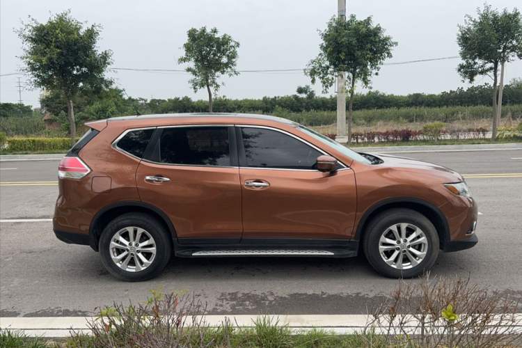 Used Nissan X-Trail 2014 2.0L CVT Comfort Edition 2WD Exterior 2
