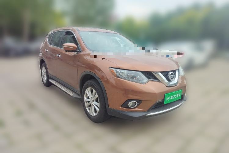 Used Nissan X-Trail 2014 2.0L CVT Comfort Edition 2WD Front Right 45 Deg