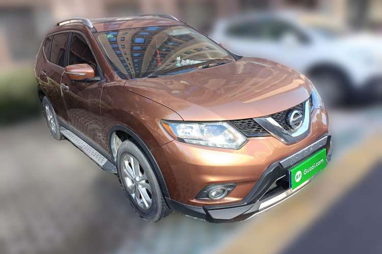 Used Nissan X-Trail 2014 2.0L CVT Comfort Edition 2WD Front Right 45 Deg