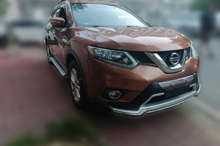 Used Nissan X-Trail 2014 2.0L CVT Comfort Edition 2WD Front Right 45 Deg
