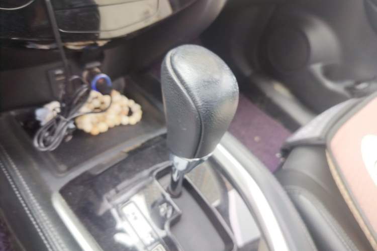 Used Nissan X-Trail 2014 2.0L CVT Comfort Edition 2WD Gear Lever