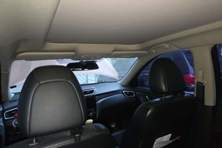 Used Nissan X-Trail 2014 2.0L CVT Comfort Edition 2WD Headliner