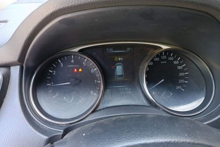 Used Nissan X-Trail 2014 2.0L CVT Comfort Edition 2WD Instrument Cluster