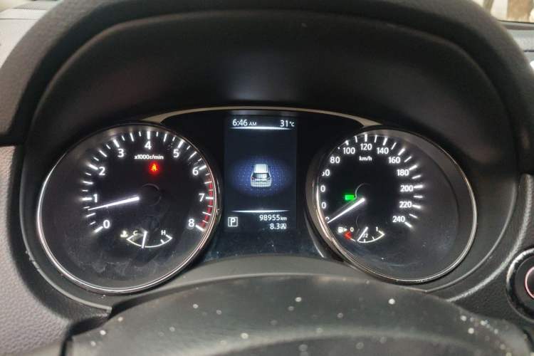 Used Nissan X-Trail 2014 2.0L CVT Comfort Edition 2WD Instrument Cluster