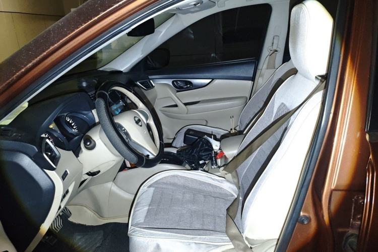 Used Nissan X-Trail 2014 2.0L CVT Comfort Edition 2WD Left Front Seat