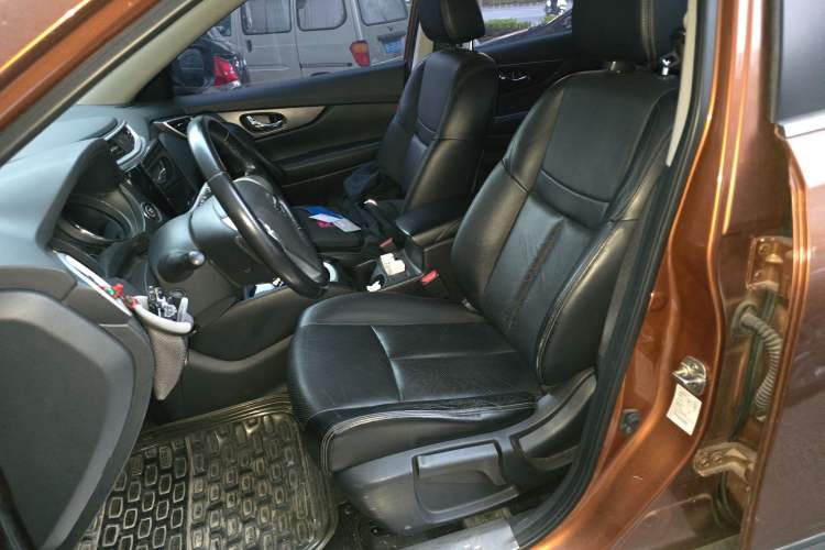 Used Nissan X-Trail 2014 2.0L CVT Comfort Edition 2WD Left Front Seat