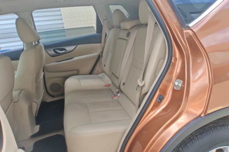 Used Nissan X-Trail 2014 2.0L CVT Comfort Edition 2WD Left Rear Seat