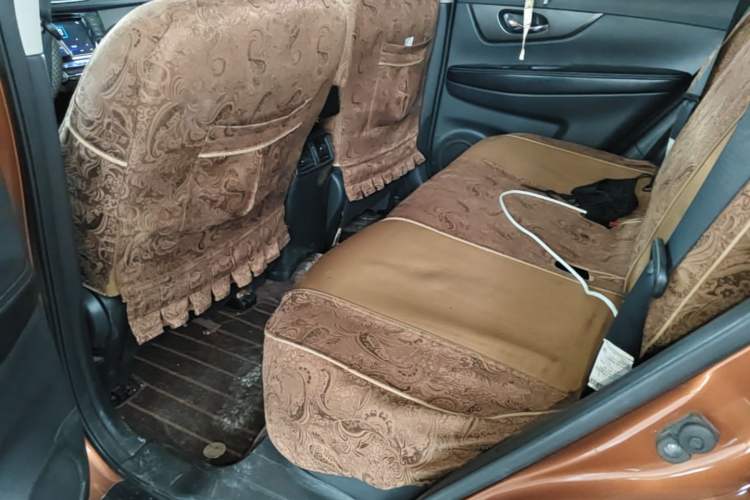 Used Nissan X-Trail 2014 2.0L CVT Comfort Edition 2WD Left Rear Seat