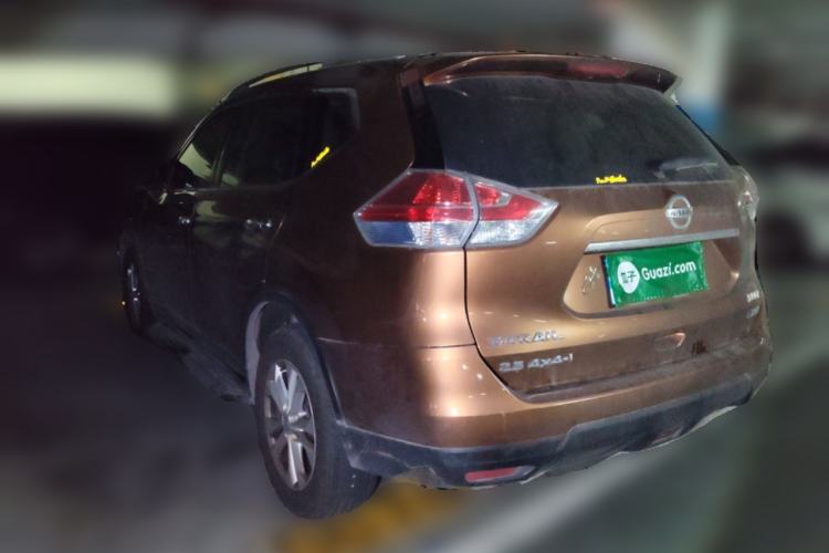 Used Nissan X-Trail 2014 2.5L CVT Leading Edition 4WD Rear Left 45 Deg