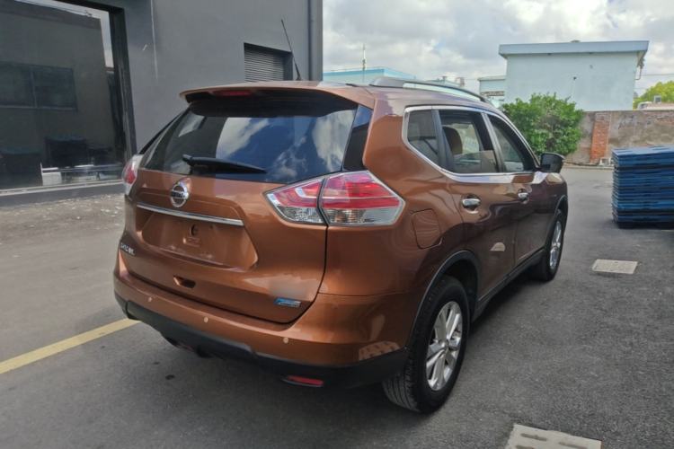 Used Nissan X-Trail 2014 2.0L CVT Comfort Edition 2WD Rear Right 45 Deg