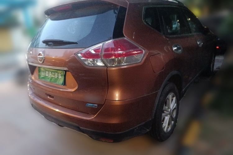 Used Nissan X-Trail 2014 2.5L CVT Leading Edition 4WD Rear Right 45 Deg