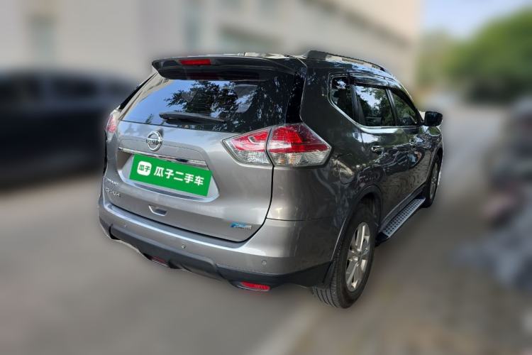 Used Nissan X-Trail 2014 2.5L CVT Leading Edition 4WD Rear Right 45 Deg
