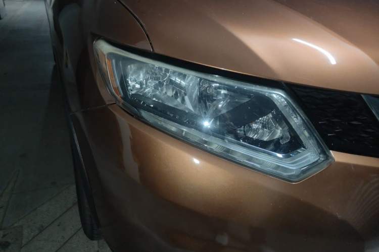 Used Nissan X-Trail 2014 2.0L CVT Comfort Edition 2WD Right Front Headlight