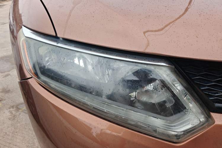 Used Nissan X-Trail 2014 2.0L CVT Comfort Edition 2WD Right Front Headlight