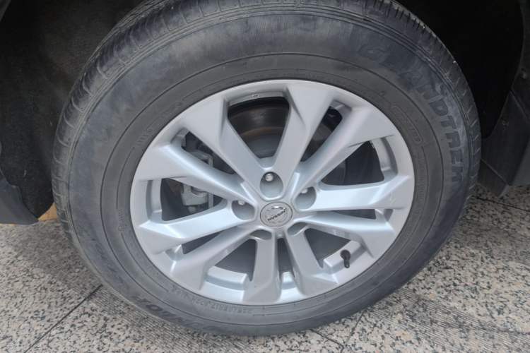 Used Nissan X-Trail 2014 2.0L CVT Comfort Edition 2WD Right Rear Wheel Hub