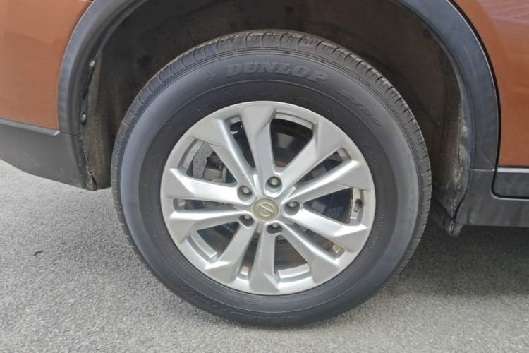 Used Nissan X-Trail 2014 2.0L CVT Comfort Edition 2WD Right Rear Wheel Hub