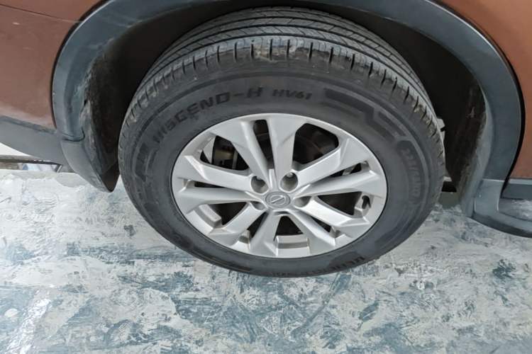 Used Nissan X-Trail 2014 2.0L CVT Comfort Edition 2WD Right Rear Wheel Hub