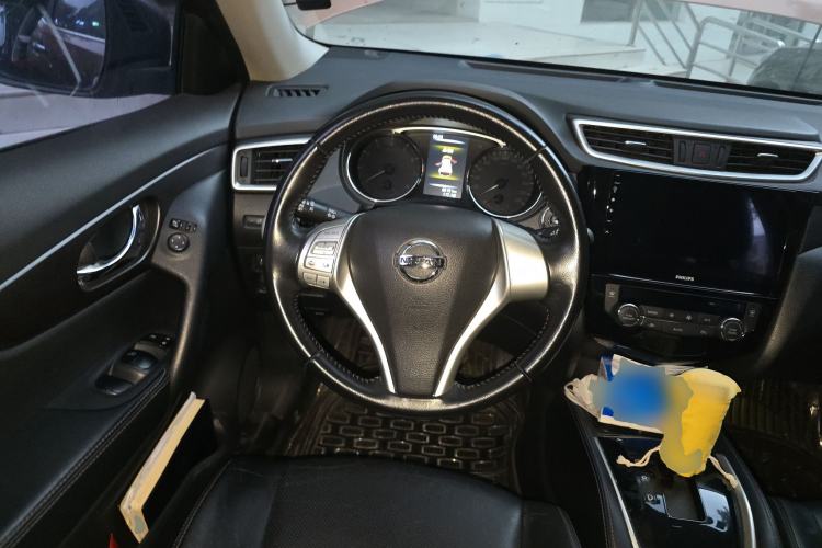 Used Nissan X-Trail 2014 2.0L CVT Comfort Edition 2WD Steering Wheel