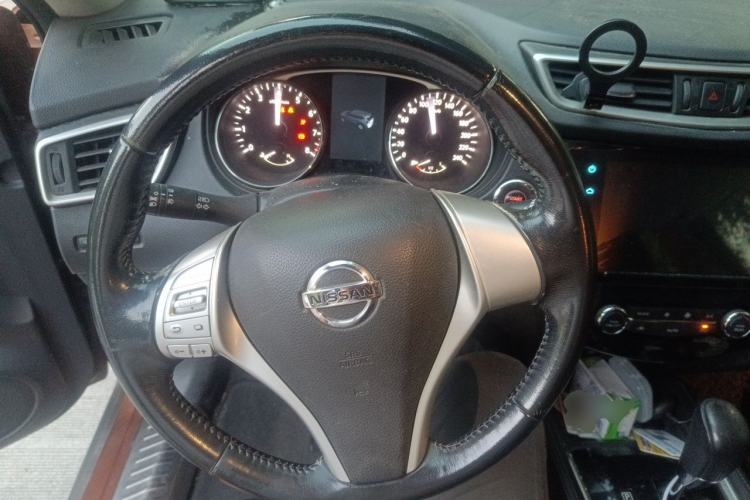 Used Nissan X-Trail 2014 2.5L CVT Leading Edition 4WD Steering Wheel