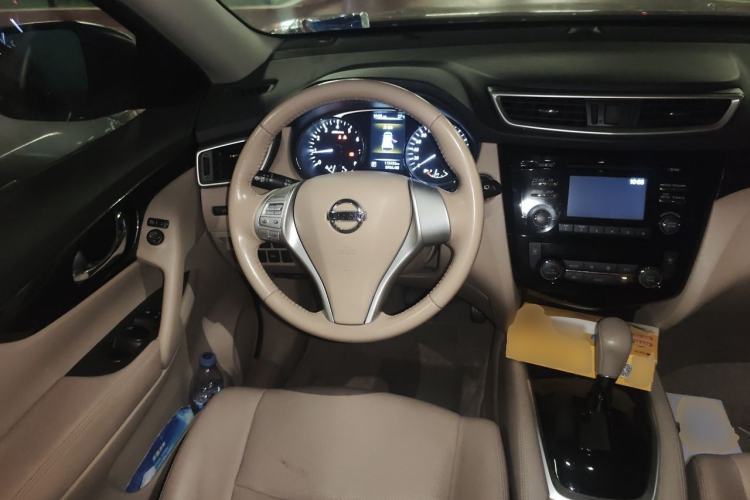 Used Nissan X-Trail 2014 2.5L CVT Leading Edition 4WD Steering Wheel