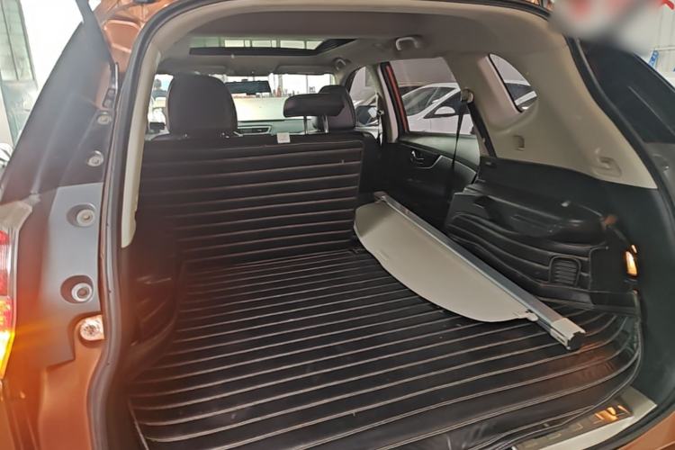 Used Nissan X-Trail 2014 2.0L CVT Comfort Edition 2WD Trunk