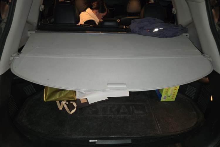 Used Nissan X-Trail 2014 2.0L CVT Comfort Edition 2WD Trunk