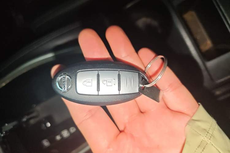 Used Nissan X-Trail 2014 2.0L CVT Comfort Edition 2WD Vehicle Key