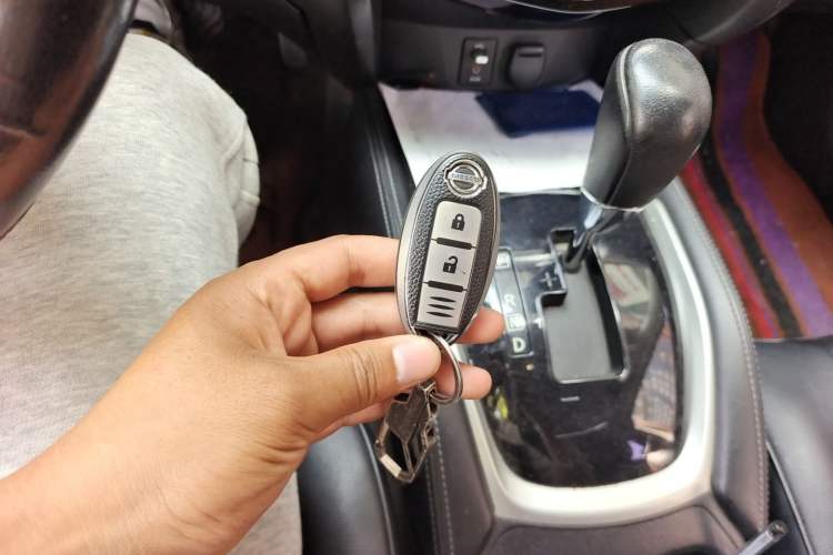 Used Nissan X-Trail 2014 2.0L CVT Smart Edition 2WD Vehicle Key