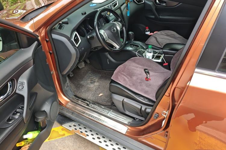 Used Nissan X-Trail 2014 2.0L CVT Comfort Edition 2WD Driver Seat