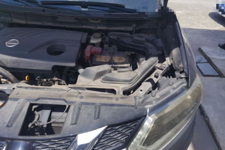 Used Nissan X-Trail 2014 2.0L CVT Comfort Edition 2WD Engine Bay Left