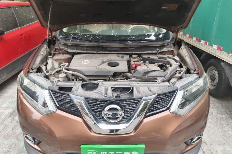 Used Nissan X-Trail 2014 2.0L CVT Comfort Edition 2WD Engine Bay