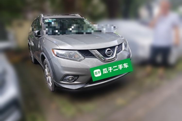 Used Nissan X-Trail 2014 2.5L CVT Luxury Edition 4WD Front Right 45 Deg