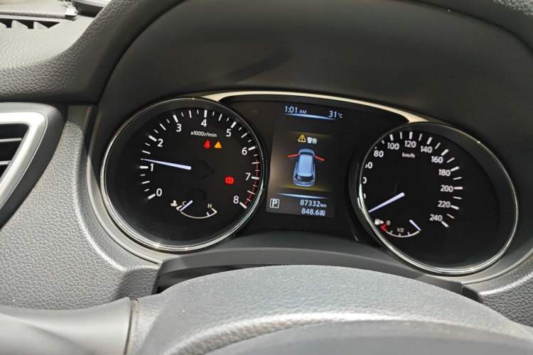 Used Nissan X-Trail 2014 2.5L CVT Luxury Edition 4WD Instrument Cluster