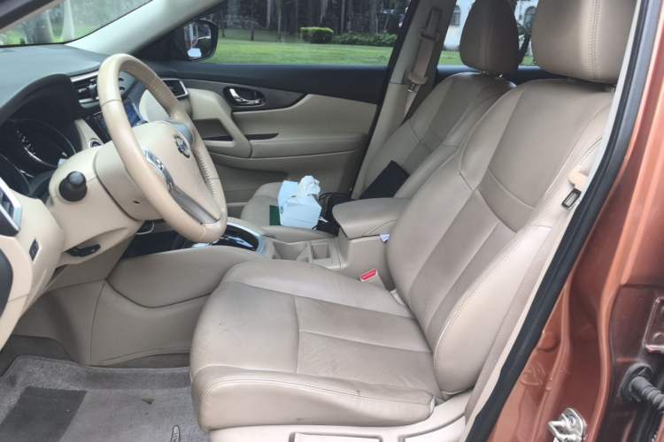 Used Nissan X-Trail 2014 2.0L CVT Comfort Edition 2WD Left Front Seat