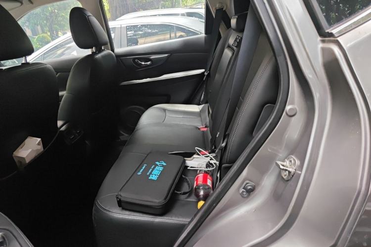 Used Nissan X-Trail 2014 2.5L CVT Luxury Edition 4WD Left Rear Seat