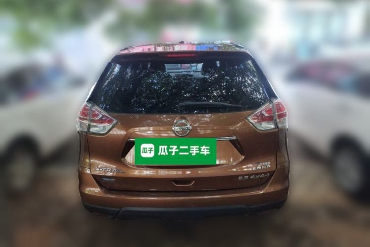 Used Nissan X-Trail 2014 2.5L CVT Luxury Edition 4WD Rear