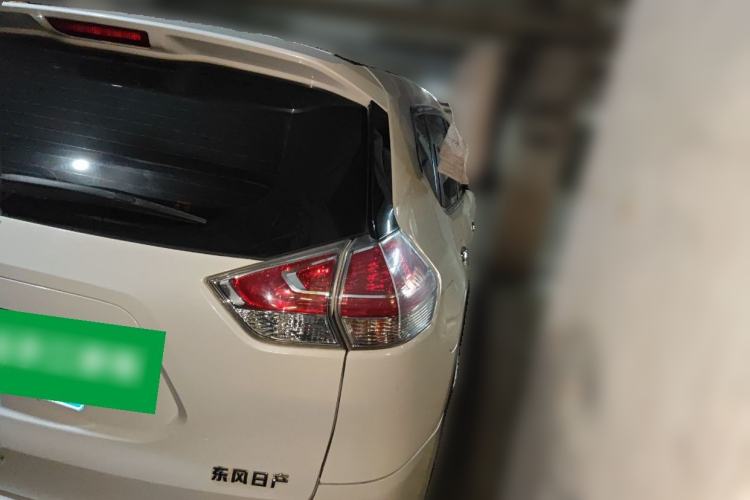 Used Nissan X-Trail 2014 2.0L CVT Comfort Edition 2WD Rear Right 45 Deg