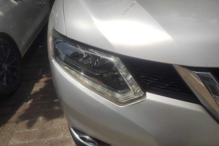 Used Nissan X-Trail 2014 2.0L CVT Comfort Edition 2WD Right Front Headlight