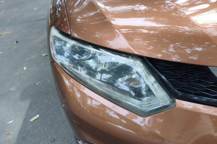 Used Nissan X-Trail 2014 2.0L CVT Smart Edition 2WD Right Front Headlight