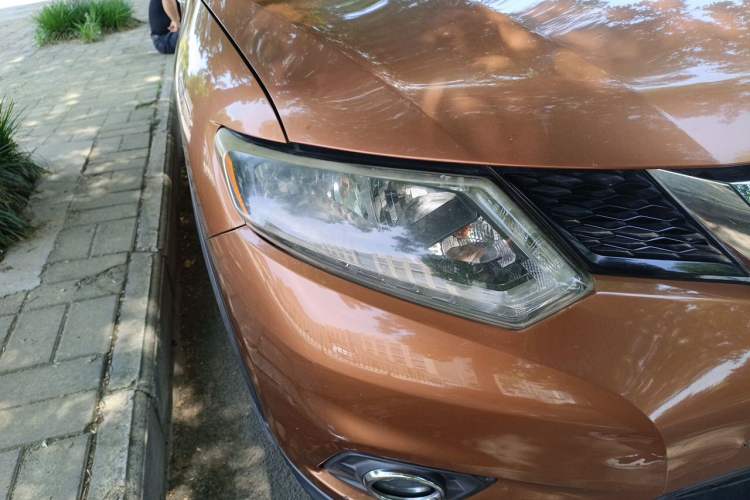 Used Nissan X-Trail 2014 2.0L CVT Comfort Edition 2WD Right Front Headlight