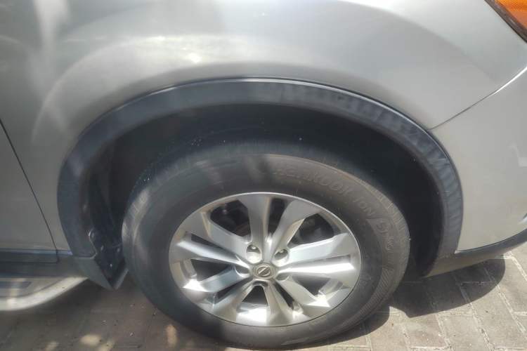 Used Nissan X-Trail 2014 2.0L CVT Comfort Edition 2WD Right Front Wheel Hub