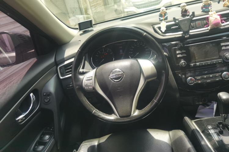 Used Nissan X-Trail 2014 2.0L CVT Comfort Edition 2WD Steering Wheel