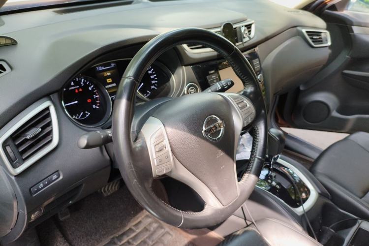 Used Nissan X-Trail 2014 2.0L CVT Smart Edition 2WD Steering Wheel