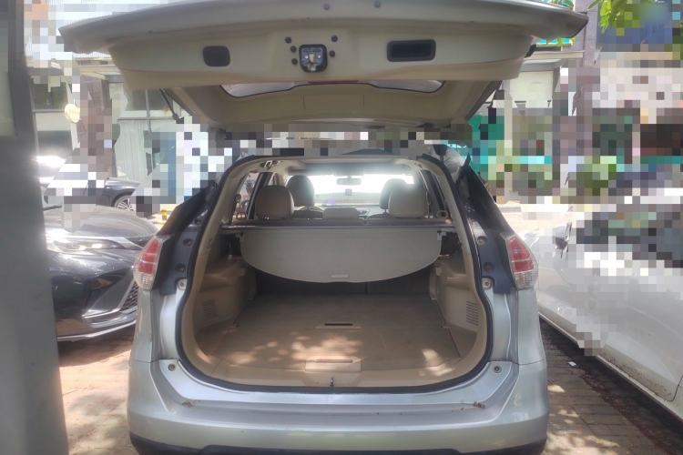 Used Nissan X-Trail 2014 2.0L CVT Comfort Edition 2WD Trunk