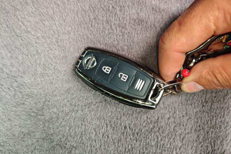 Used Nissan X-Trail 2014 2.0L CVT Comfort Edition 2WD Vehicle Key