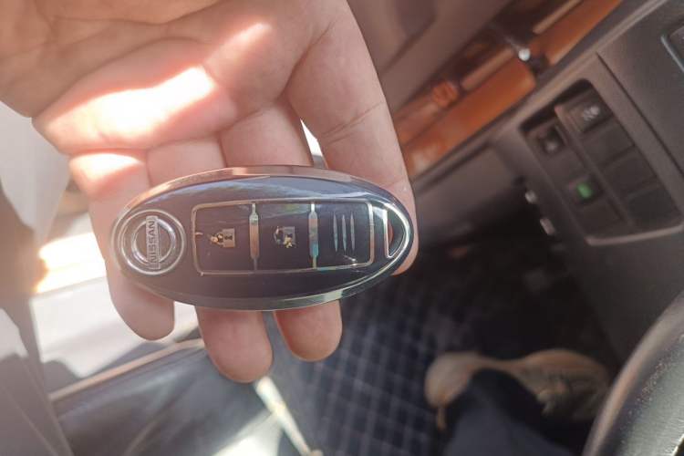 Used Nissan X-Trail 2014 2.0L CVT Comfort Edition 2WD Vehicle Key