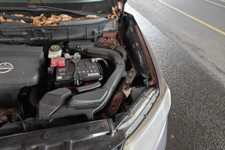 Used Nissan X-Trail 2014 2.5L CVT Luxury Edition 4WD Engine Bay Left