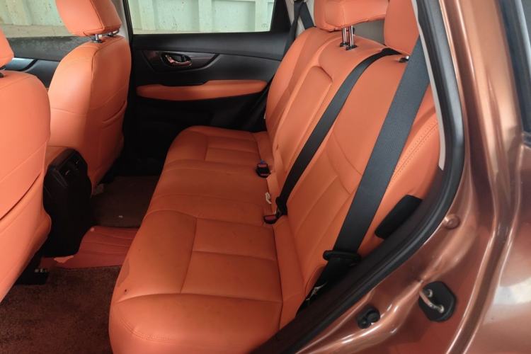 Used Nissan X-Trail 2014 2.5L CVT Luxury Edition 4WD Left Rear Seat