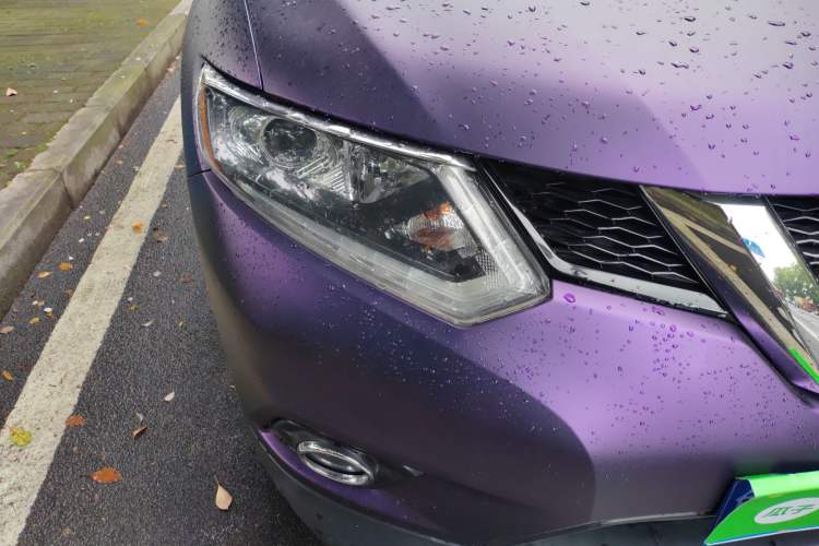 Used Nissan X-Trail 2014 2.5L CVT Luxury Edition 4WD Right Front Headlight